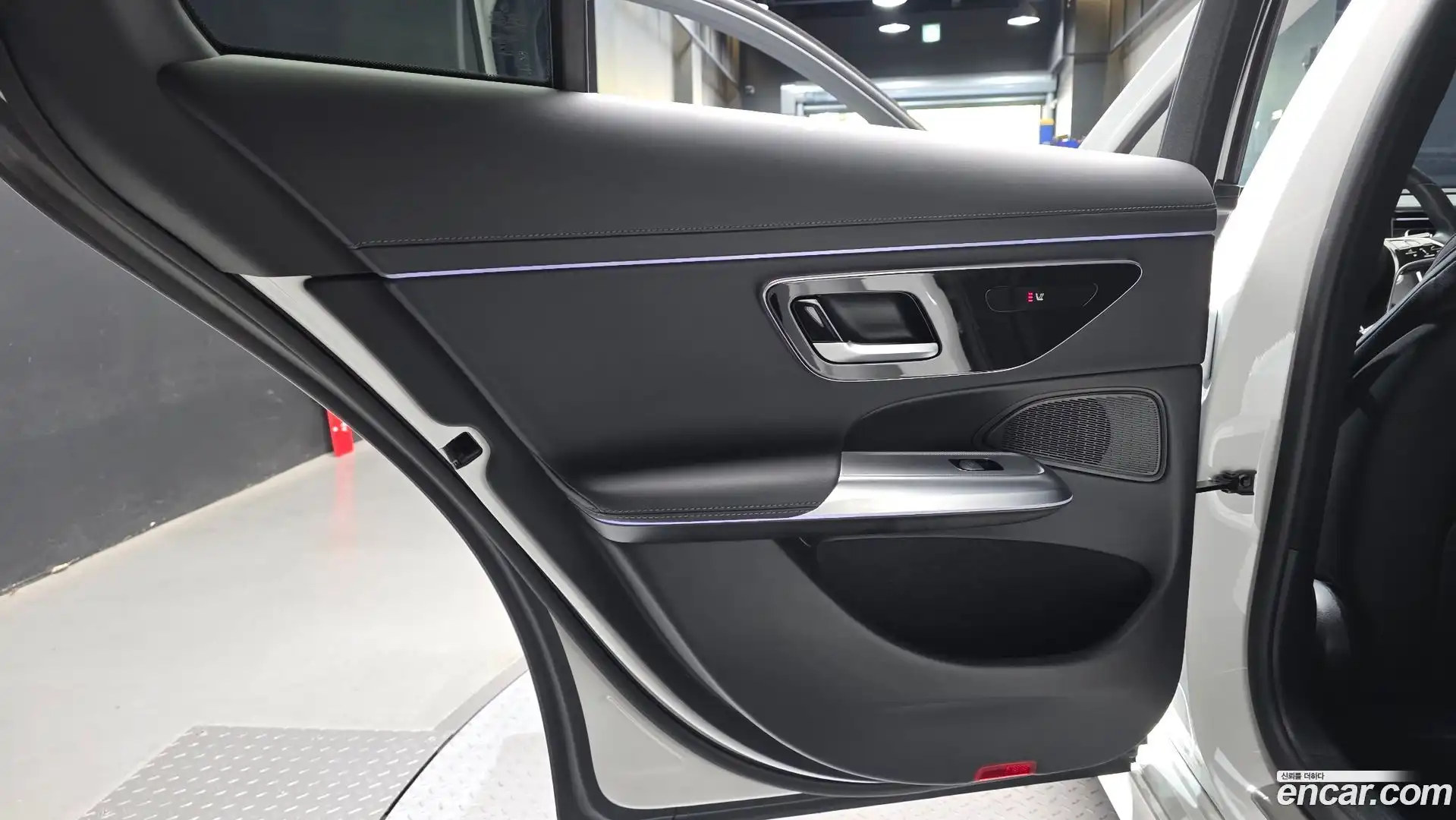 E-Class Mercedes-Benz 2024.5-INNER-035
