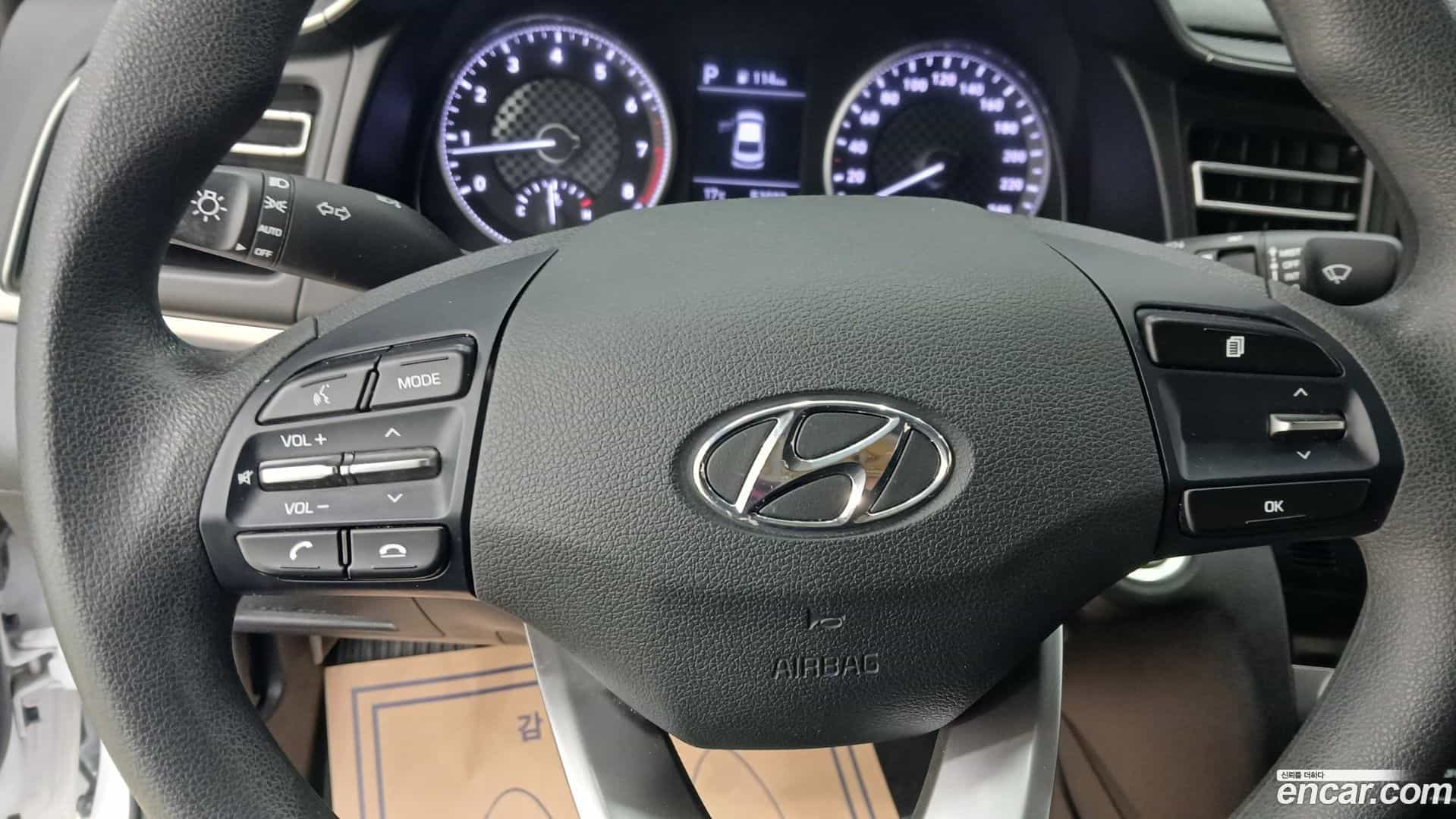 AVANTE Hyundai 2019.2-OUTER-006