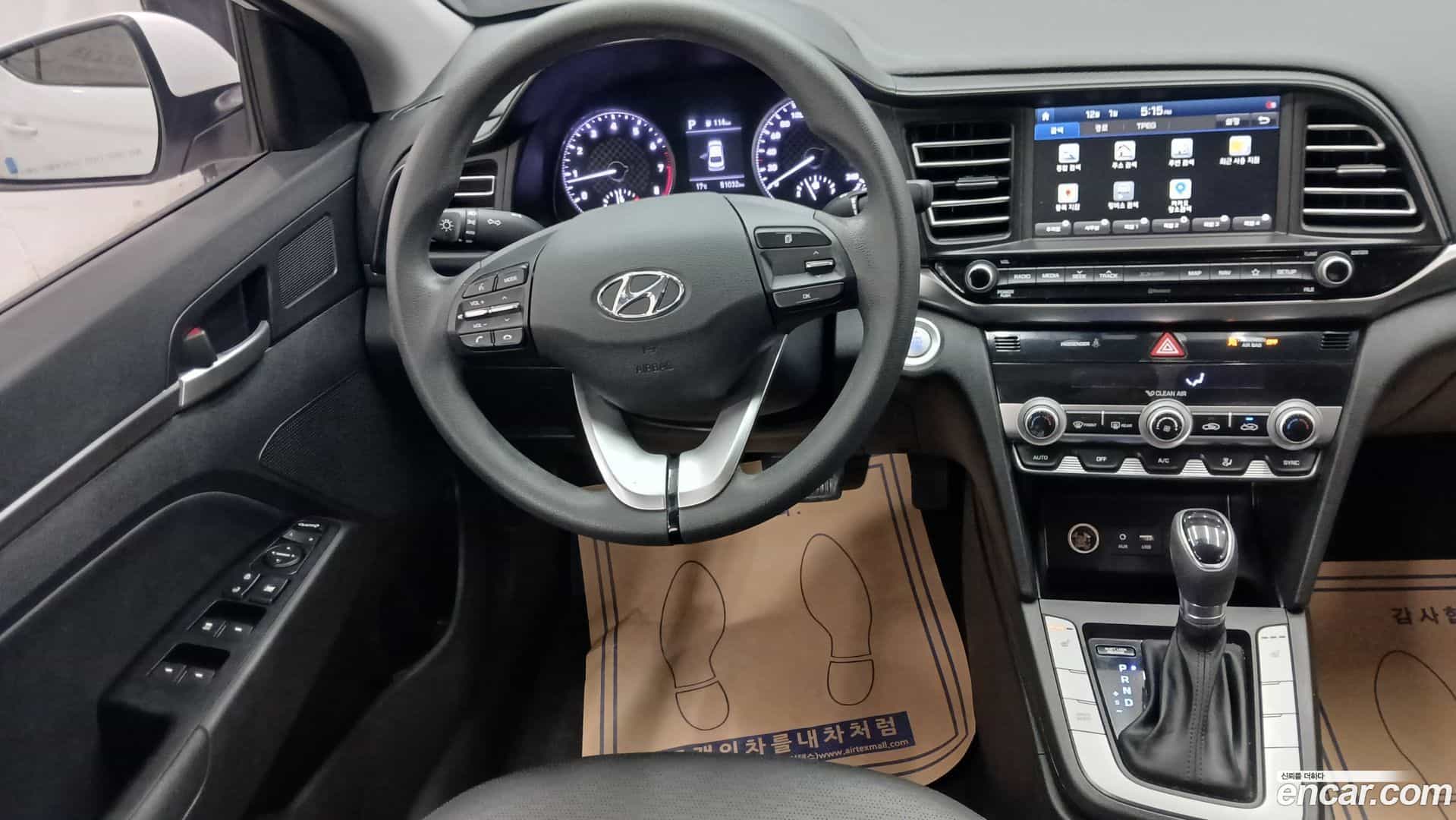 AVANTE Hyundai 2019.2-INNER-009