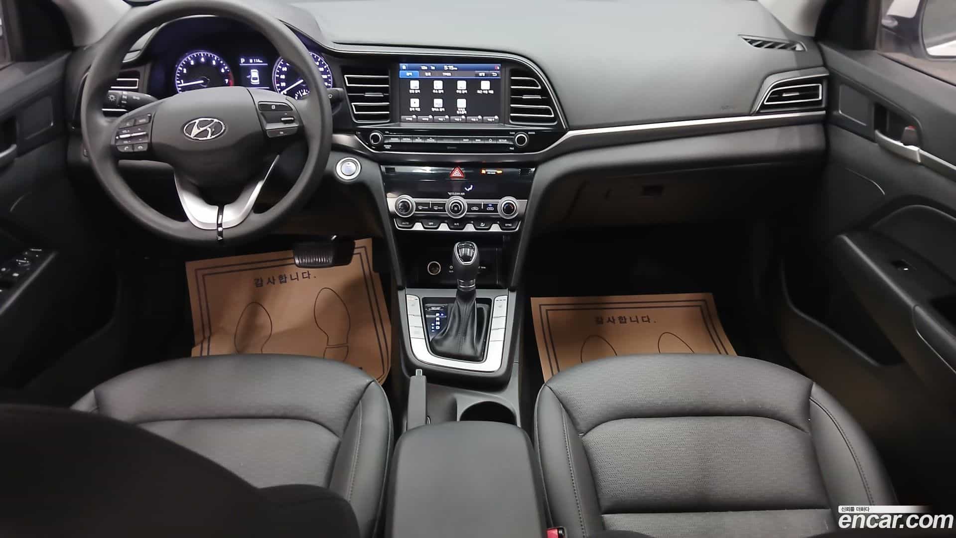AVANTE Hyundai 2019.2-INNER-010