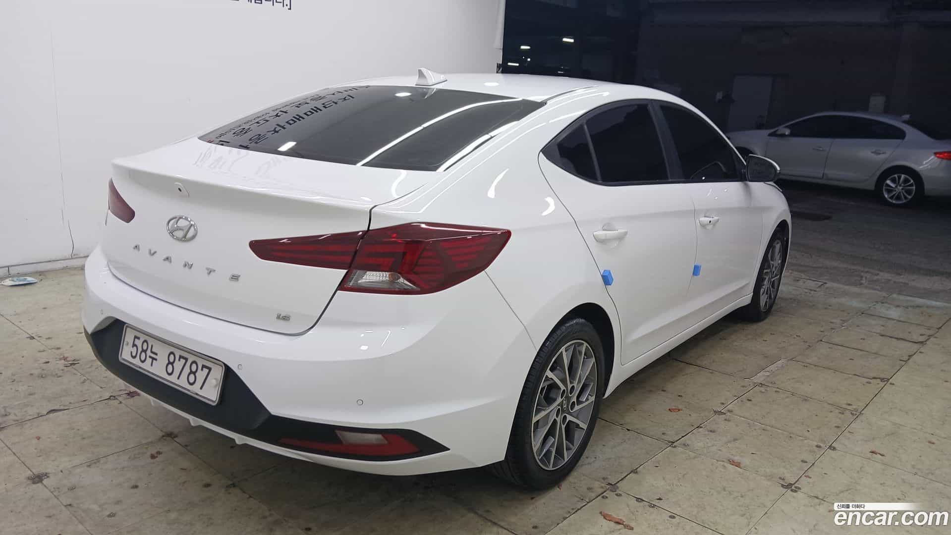 AVANTE Hyundai 2019.2-OPTION-022