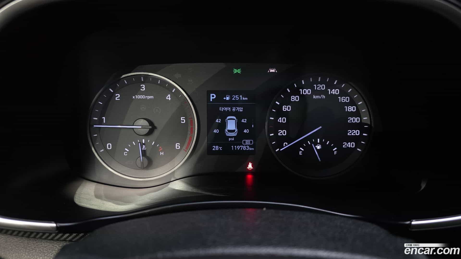 Tucson Hyundai 2019.6-INNER-008