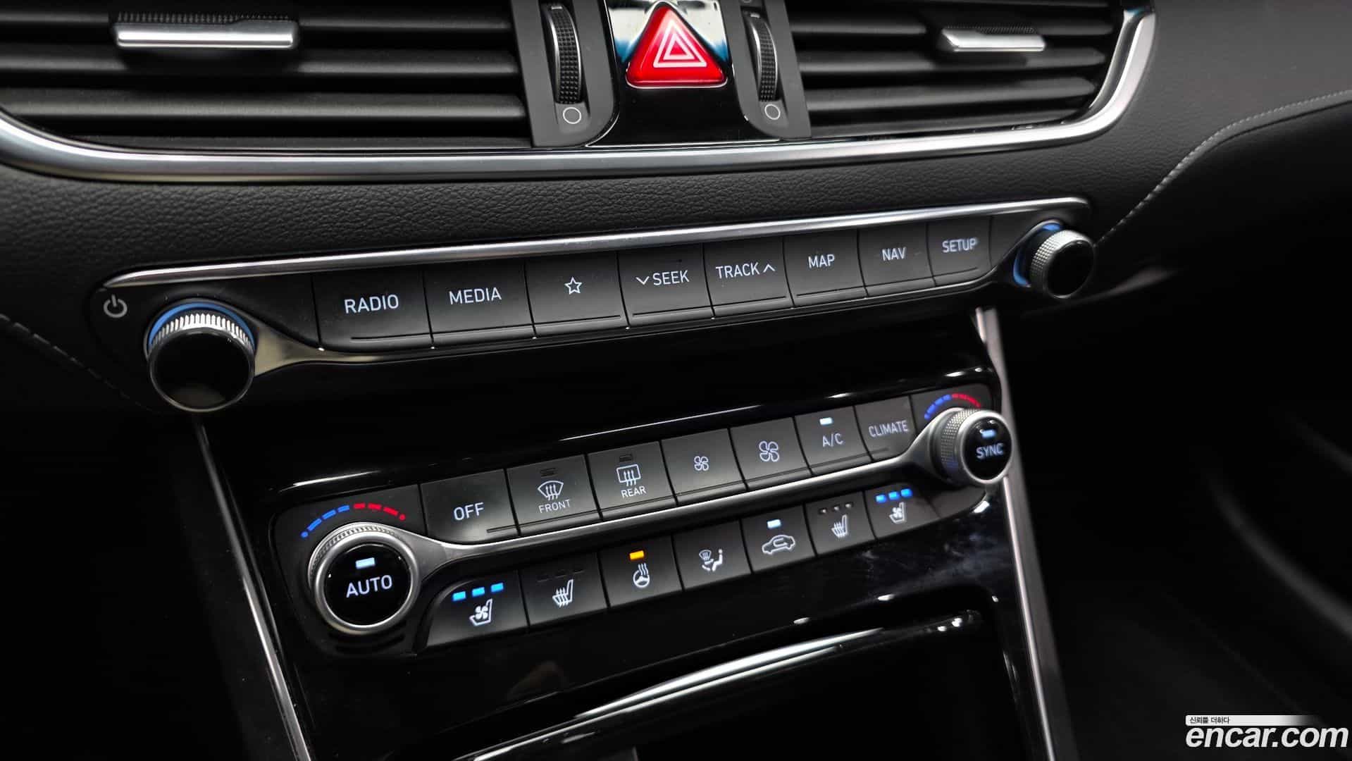 Grandeur Hyundai 2019.4-OPTION-022