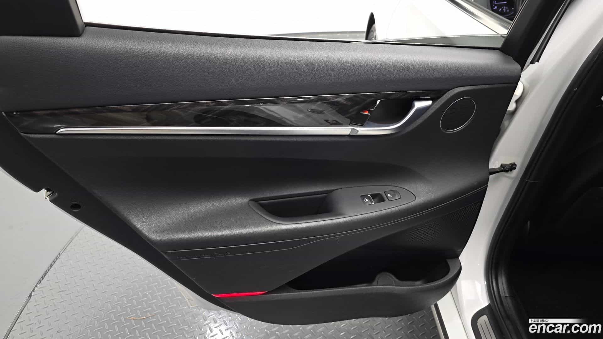 Grandeur Hyundai 2019.4-INNER-035