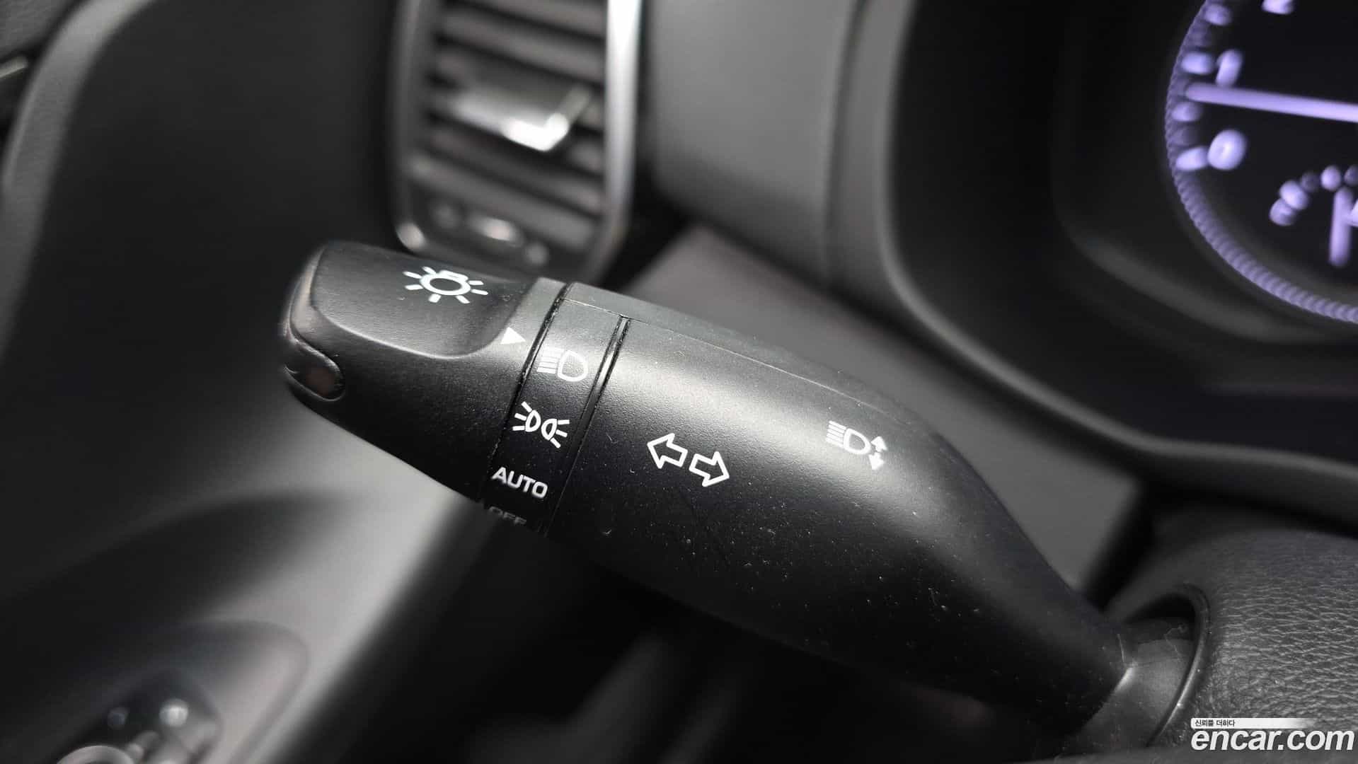 Grandeur Hyundai 2019.4-OPTION-042