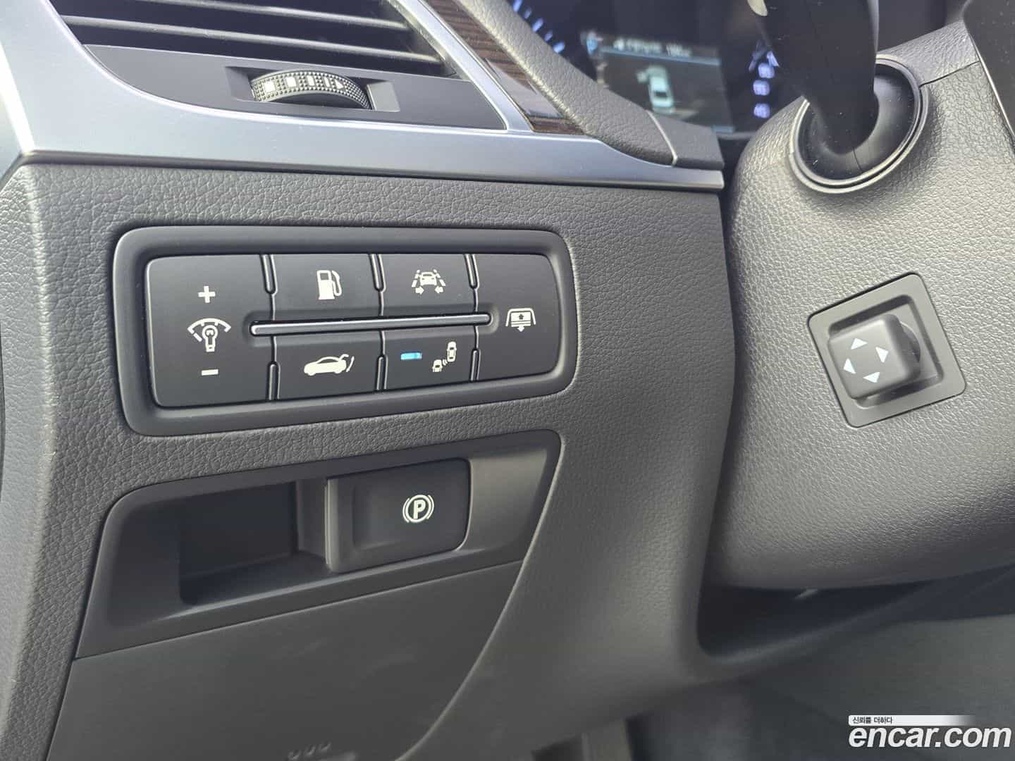 G80 Genesis 2019.5-INNER-009