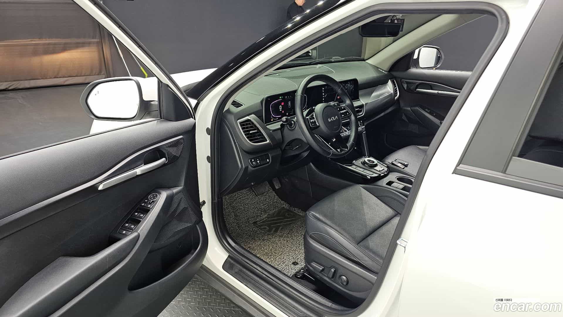 Seltos Kia 2023.5-INNER-010