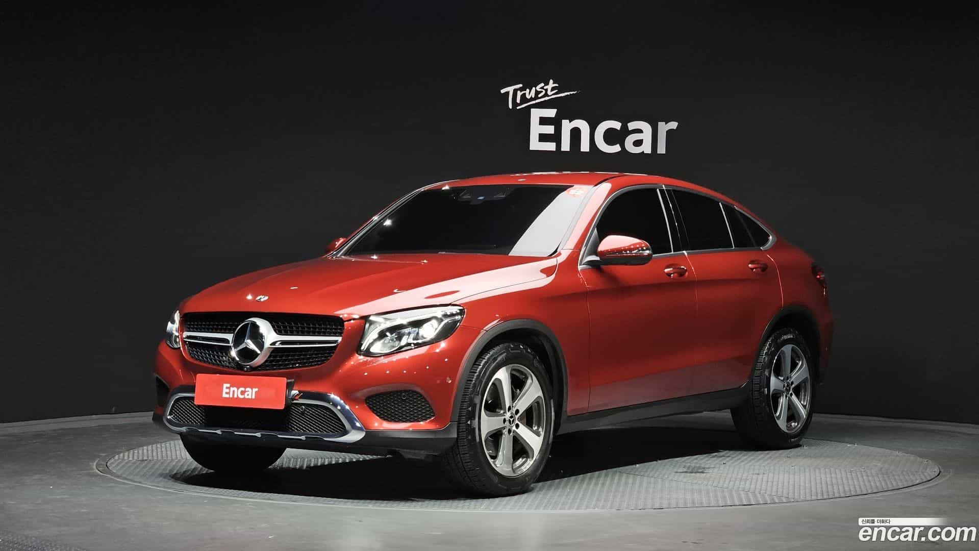 GLC-Class Mercedes-Benz 2019.2-OUTER-001