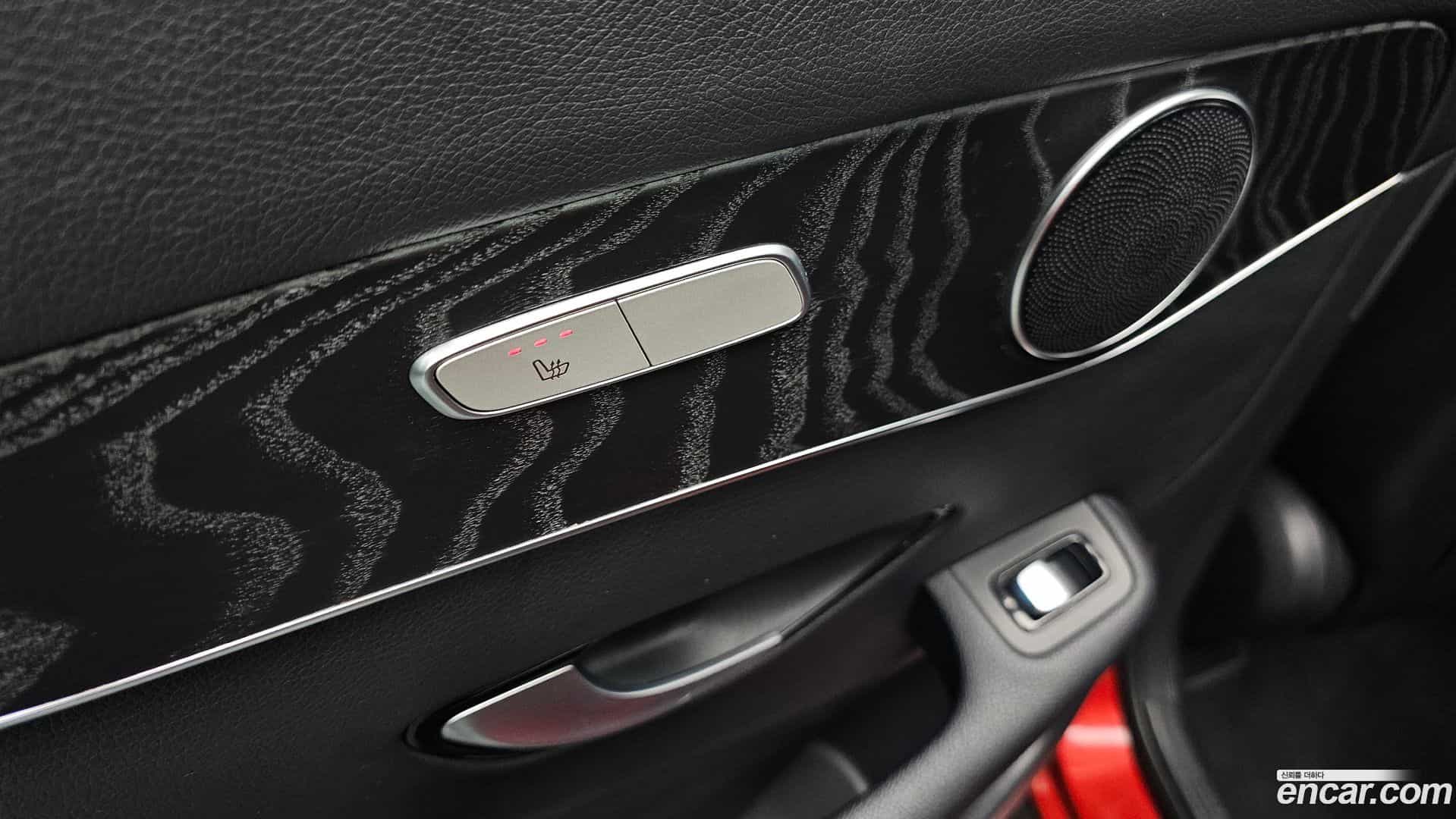 GLC-Class Mercedes-Benz 2019.2-OPTION-023