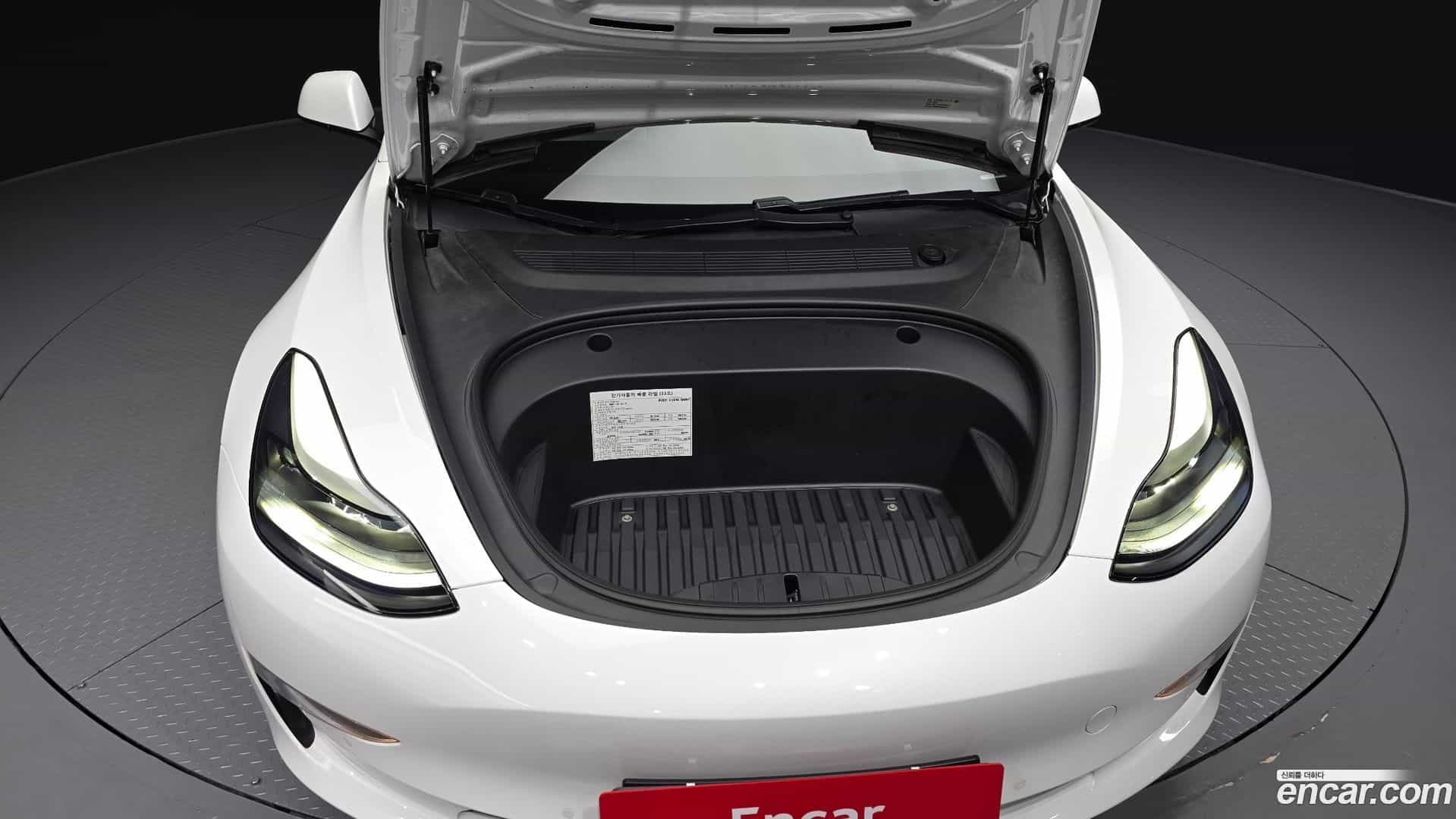 Model 3 Tesla 2021.2-OUTER-006
