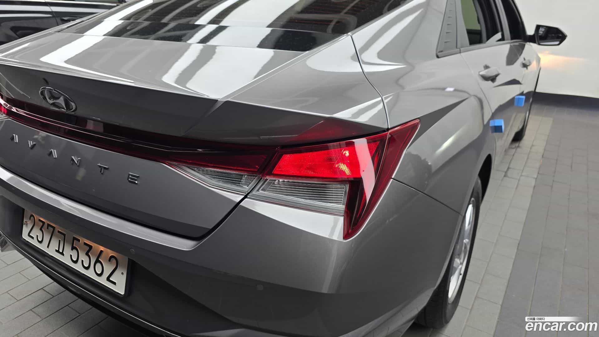 AVANTE Hyundai 2021.5-OUTER-033