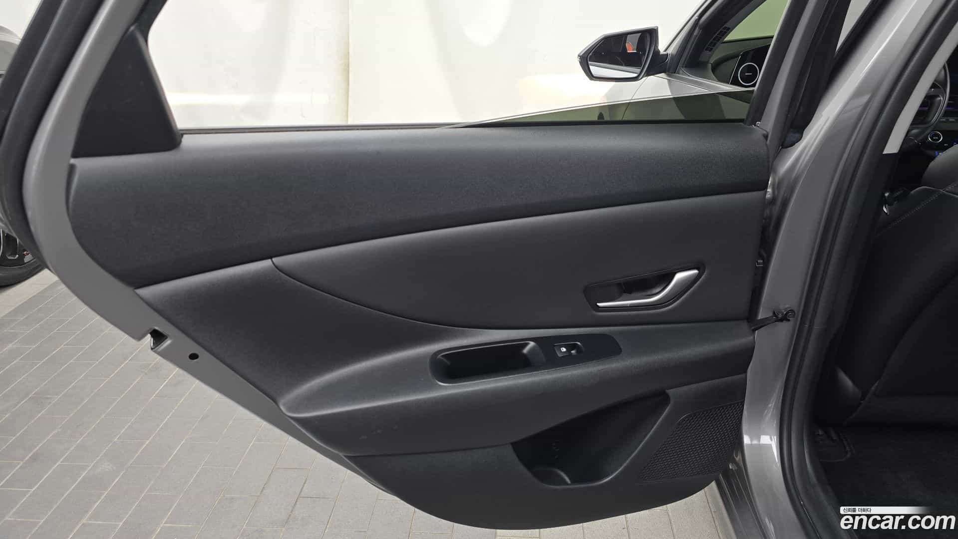 AVANTE Hyundai 2021.5-INNER-035
