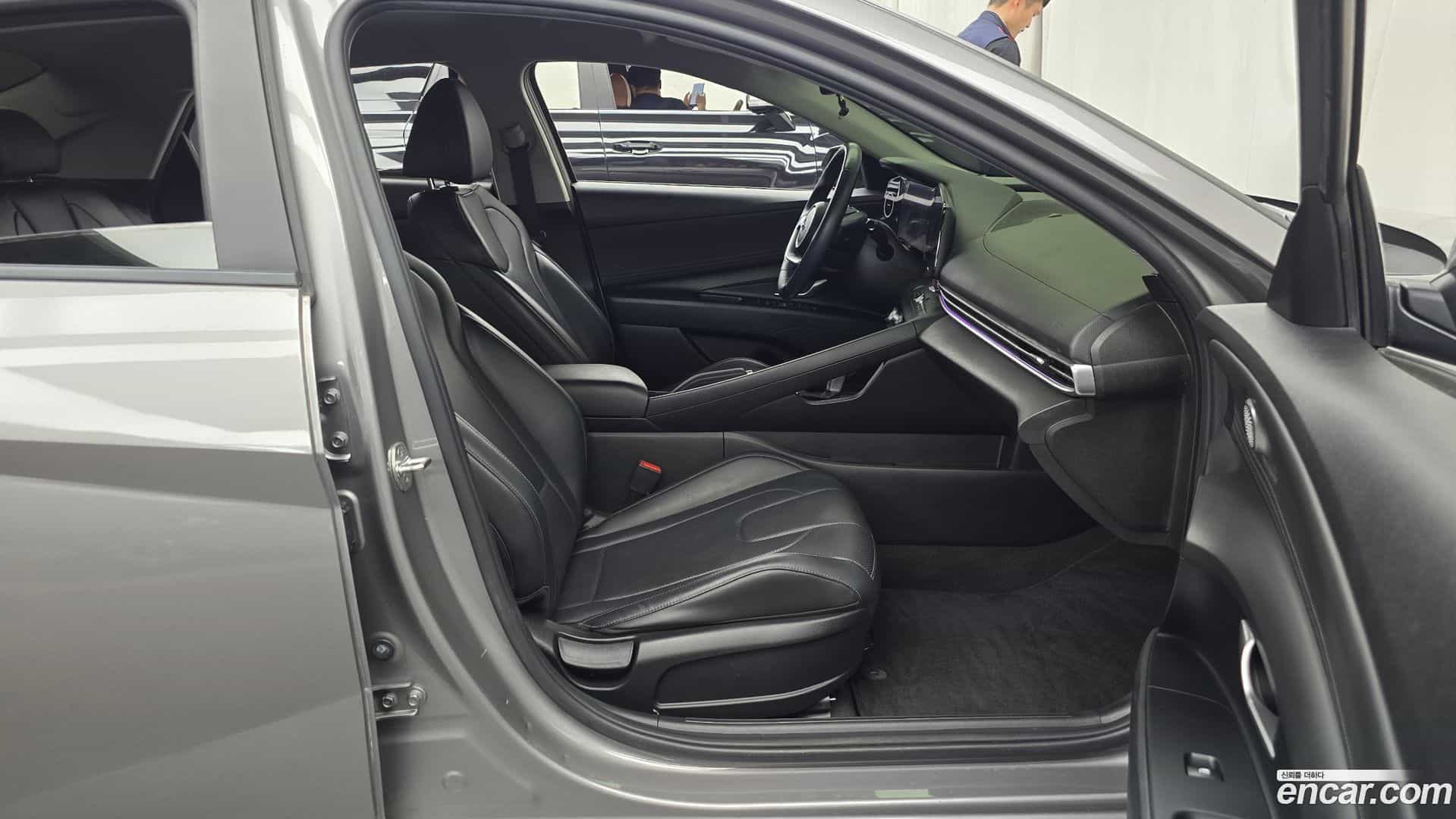 AVANTE Hyundai 2021.5-INNER-036