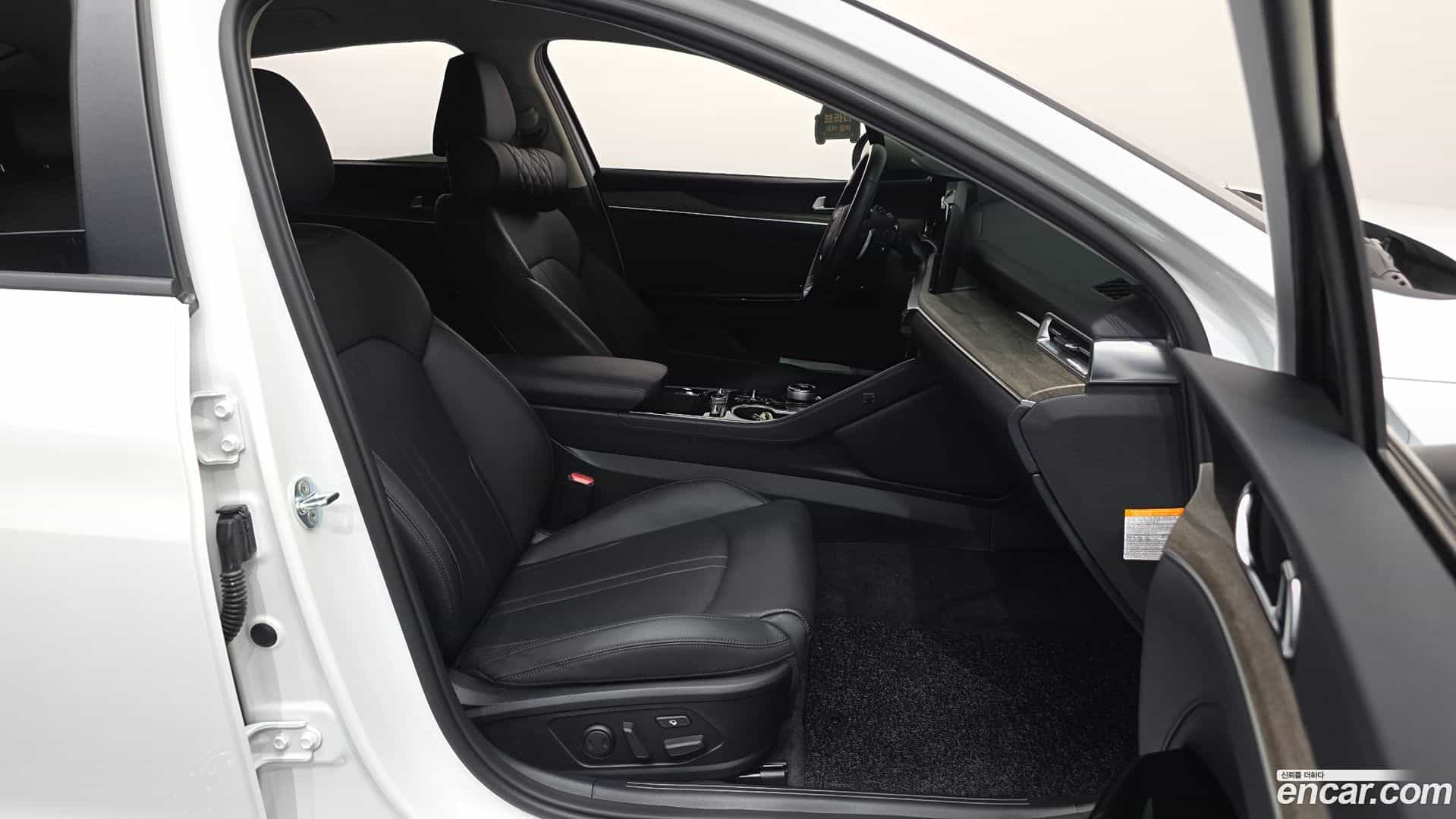K5 Kia 2022.1-INNER-036