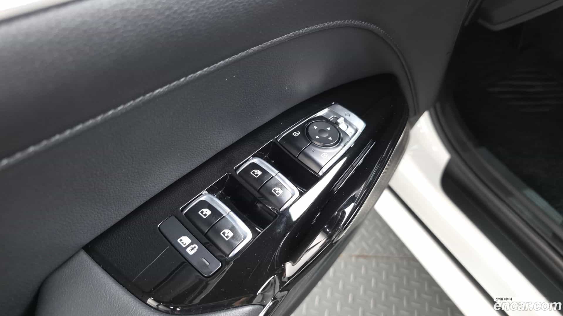 K5 Kia 2022.1-OPTION-042