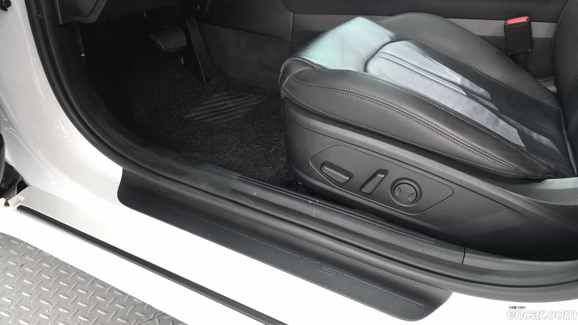 K5 Kia 2022.1-OPTION-043