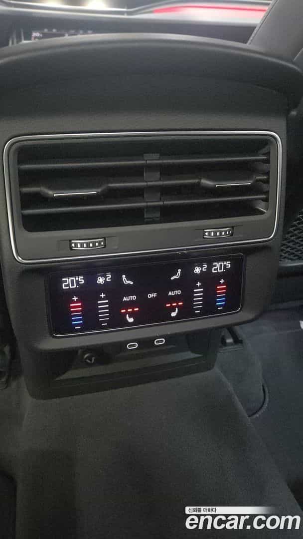 Q8 Audi 2023.11-OPTION-016