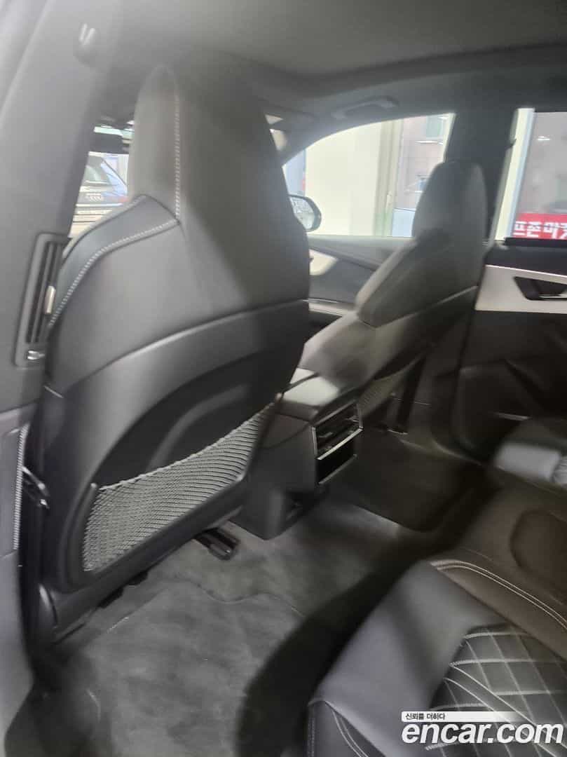 Q8 Audi 2023.11-OPTION-020
