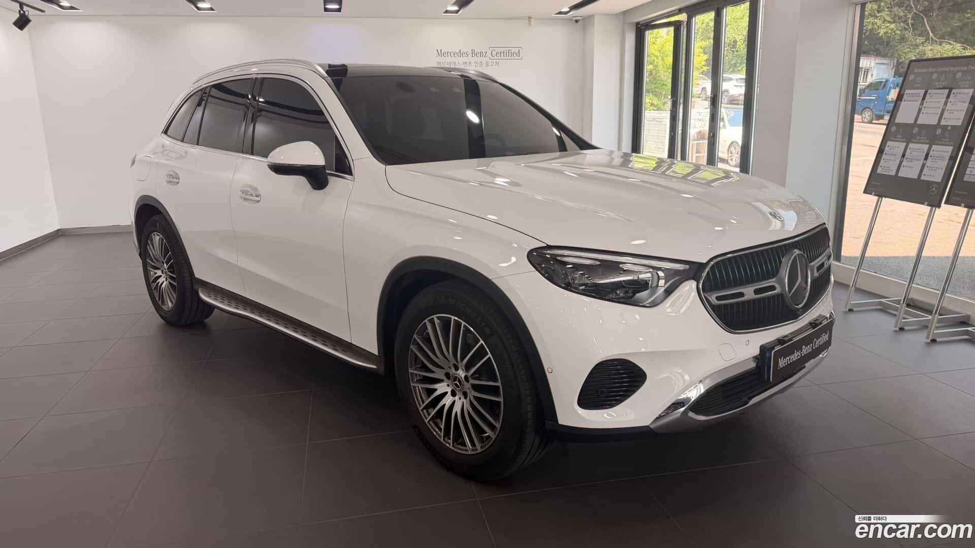GLC-Class Mercedes-Benz 2025.1-OUTER-001