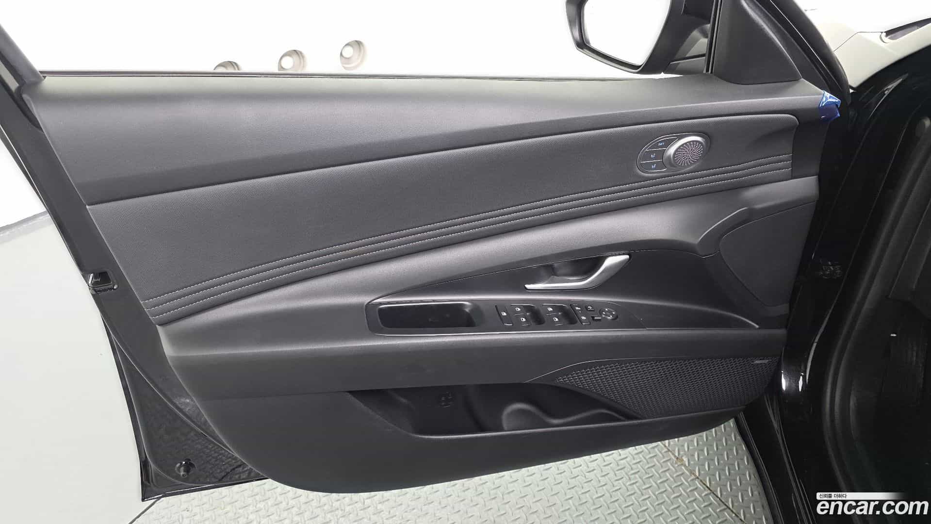AVANTE Hyundai 2023.10-INNER-034