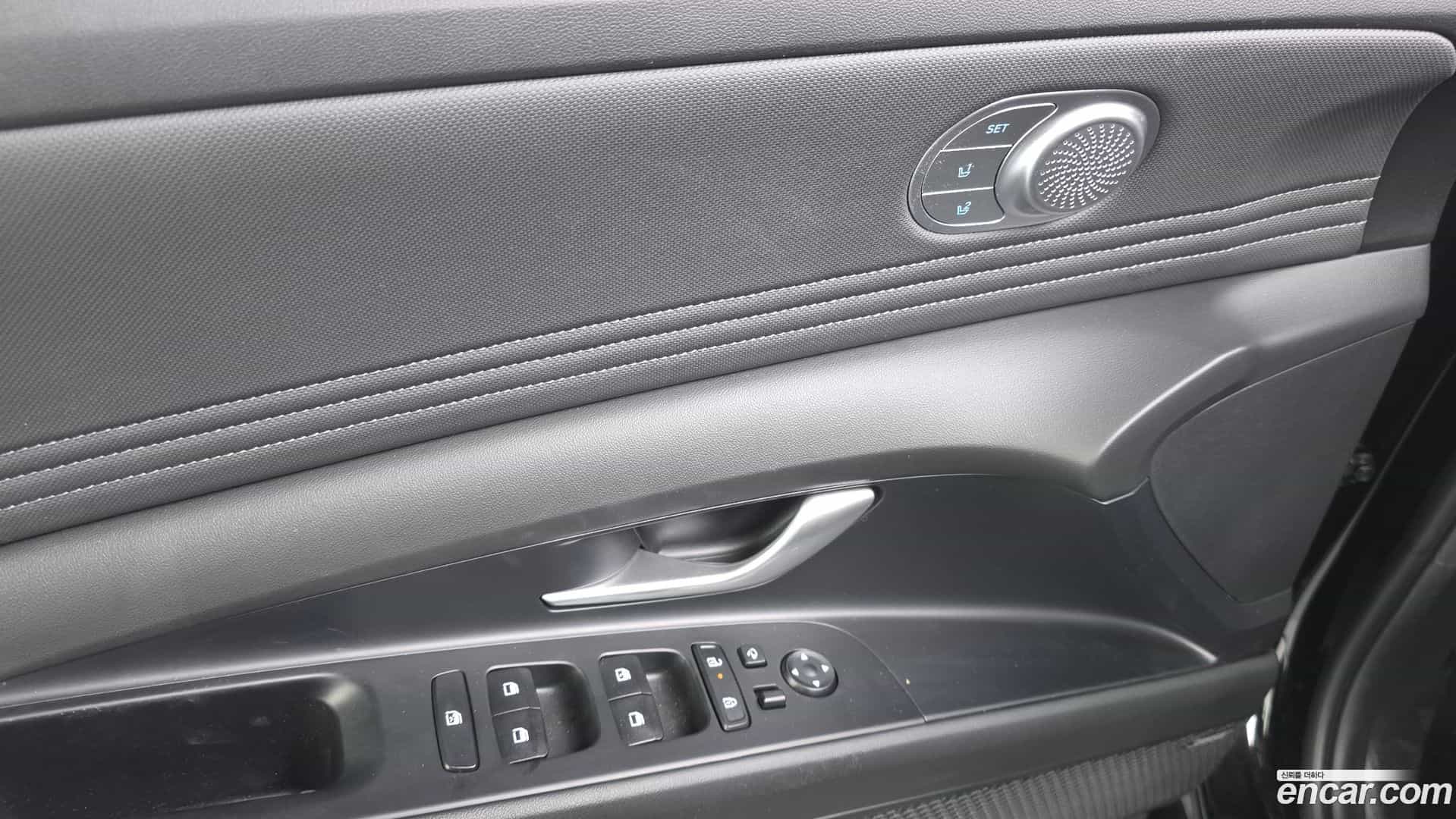 AVANTE Hyundai 2023.10-OPTION-043