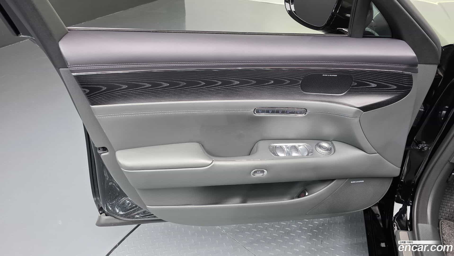 G90 Genesis 2022.9-INNER-034