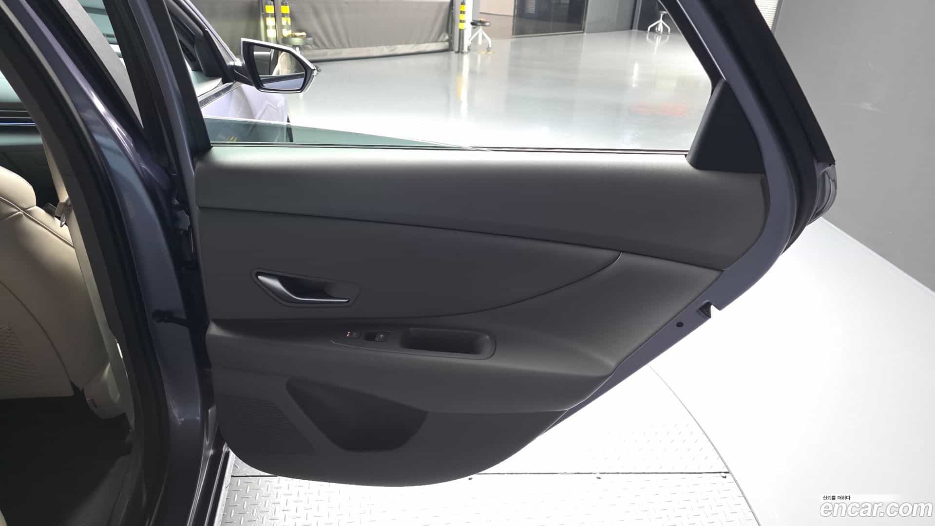 AVANTE Hyundai 2023.7-INNER-035