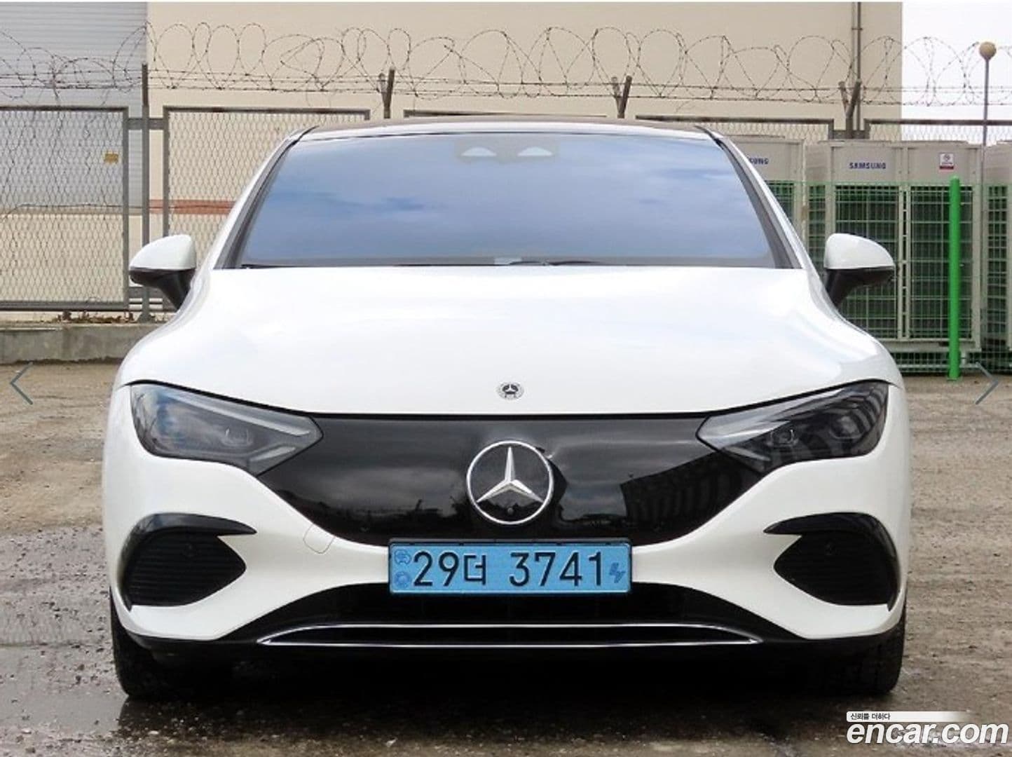 Main__Slider__Photo:EQE Mercedes-Benz 2023.7-0