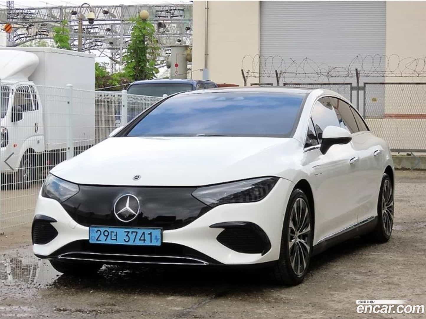EQE Mercedes-Benz 2023.7-OUTER-002