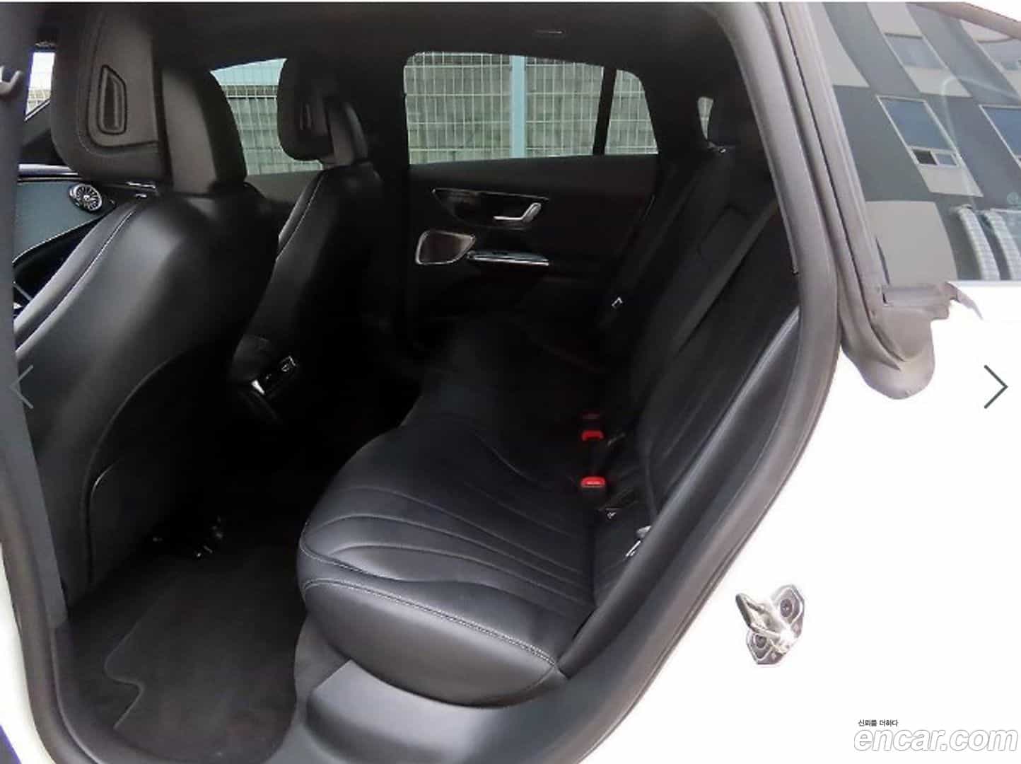 EQE Mercedes-Benz 2023.7-OUTER-006