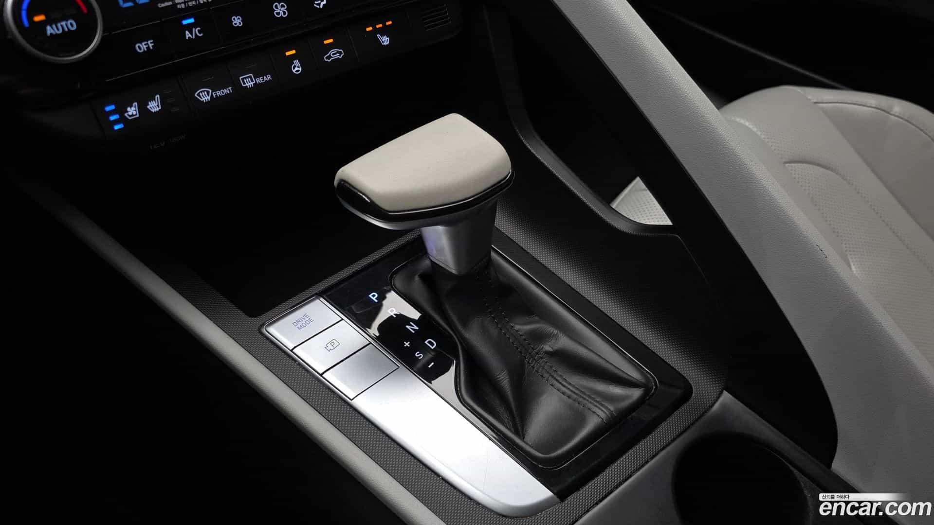 AVANTE Hyundai 2020.3-INNER-009