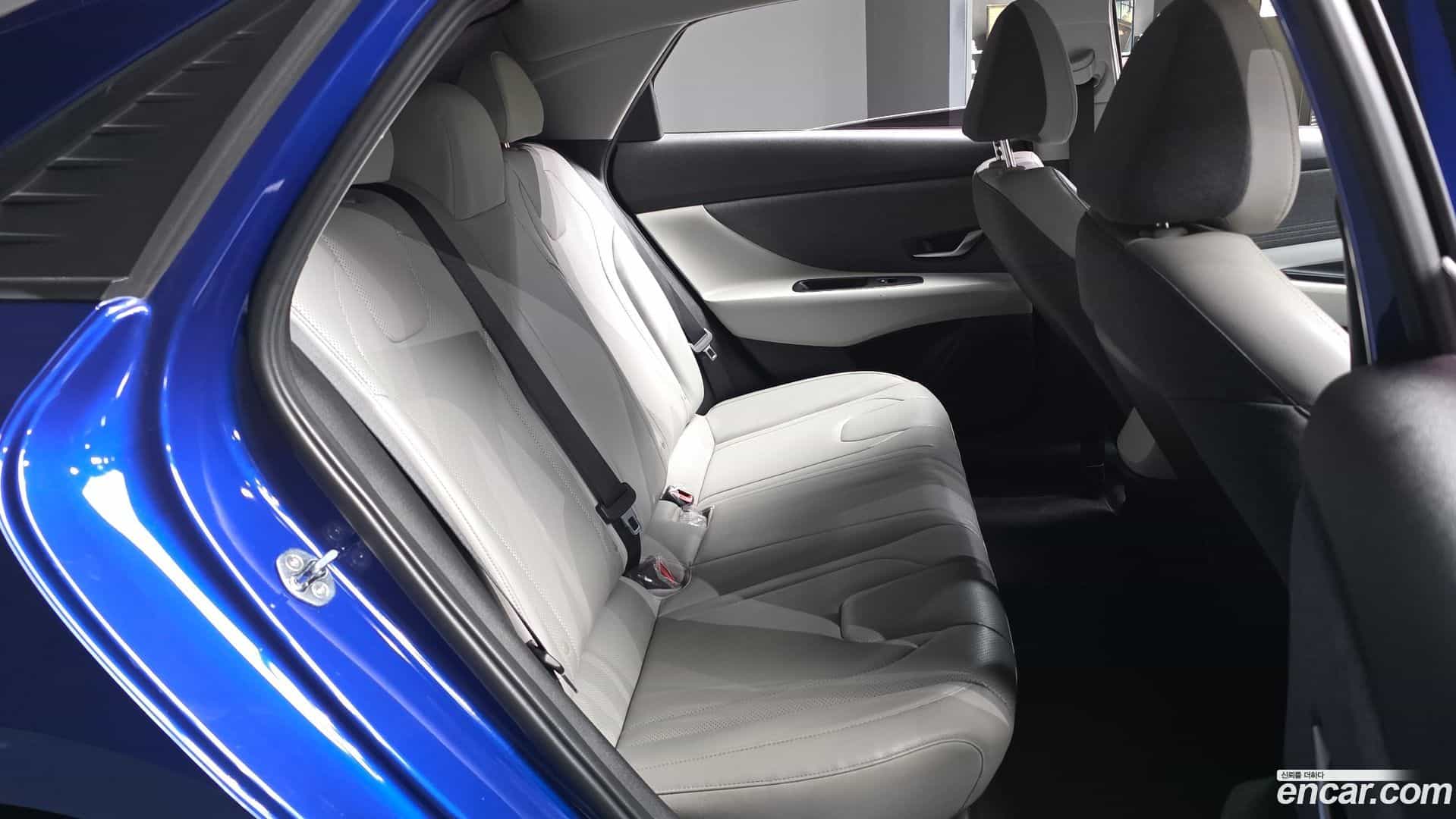 AVANTE Hyundai 2020.3-OPTION-016