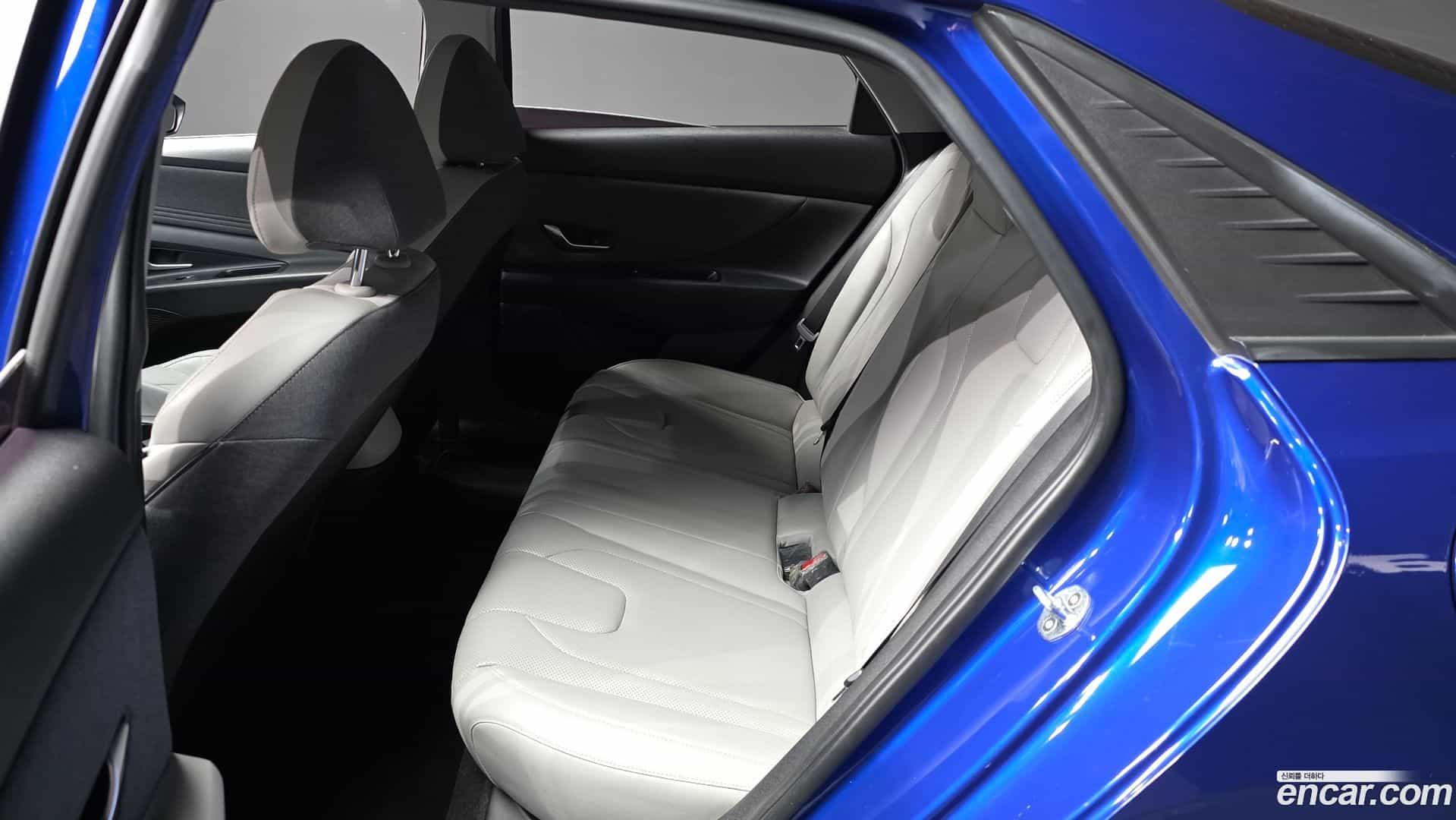 AVANTE Hyundai 2020.3-INNER-036