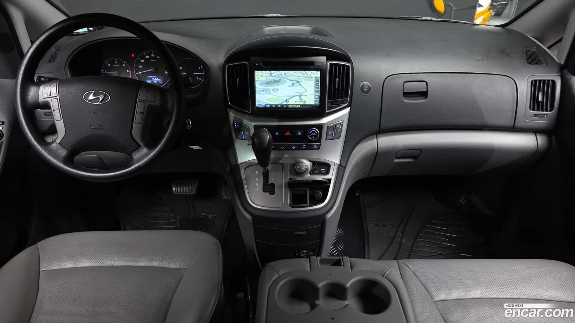 Starex Hyundai 2017.6-INNER-007