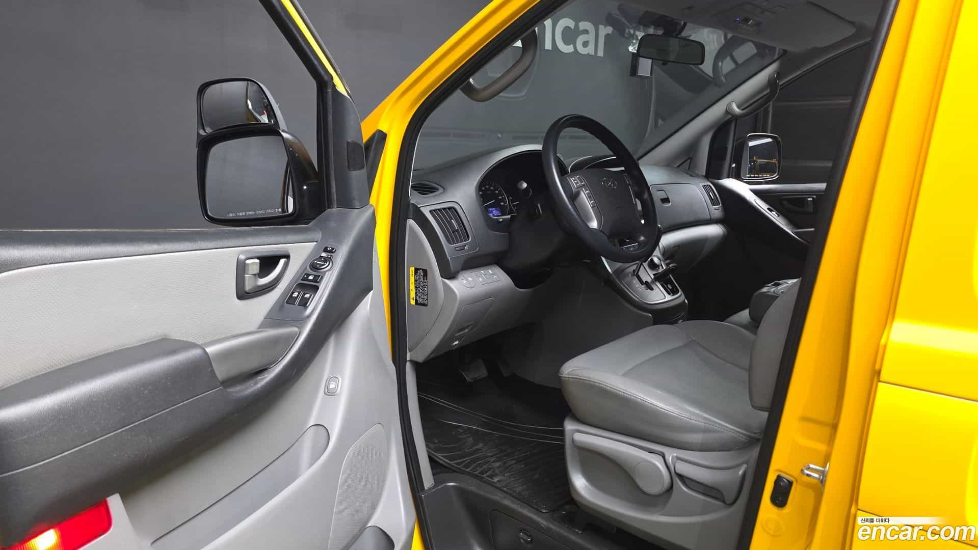 Starex Hyundai 2017.6-INNER-010