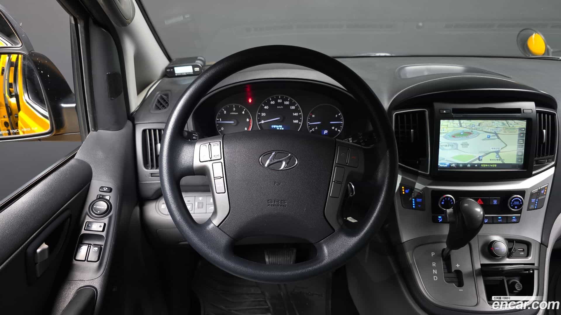 Starex Hyundai 2017.6-OPTION-018