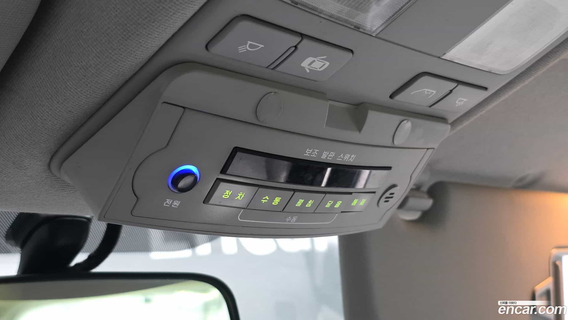 Starex Hyundai 2017.6-OPTION-042
