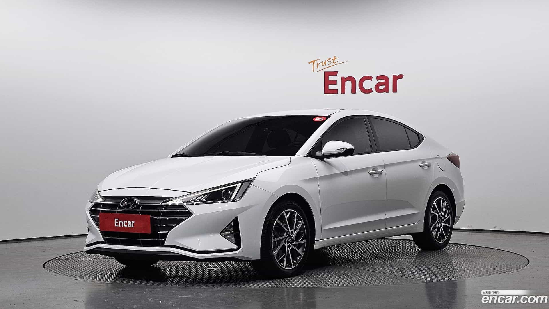 AVANTE Hyundai 2020.2-OUTER-001