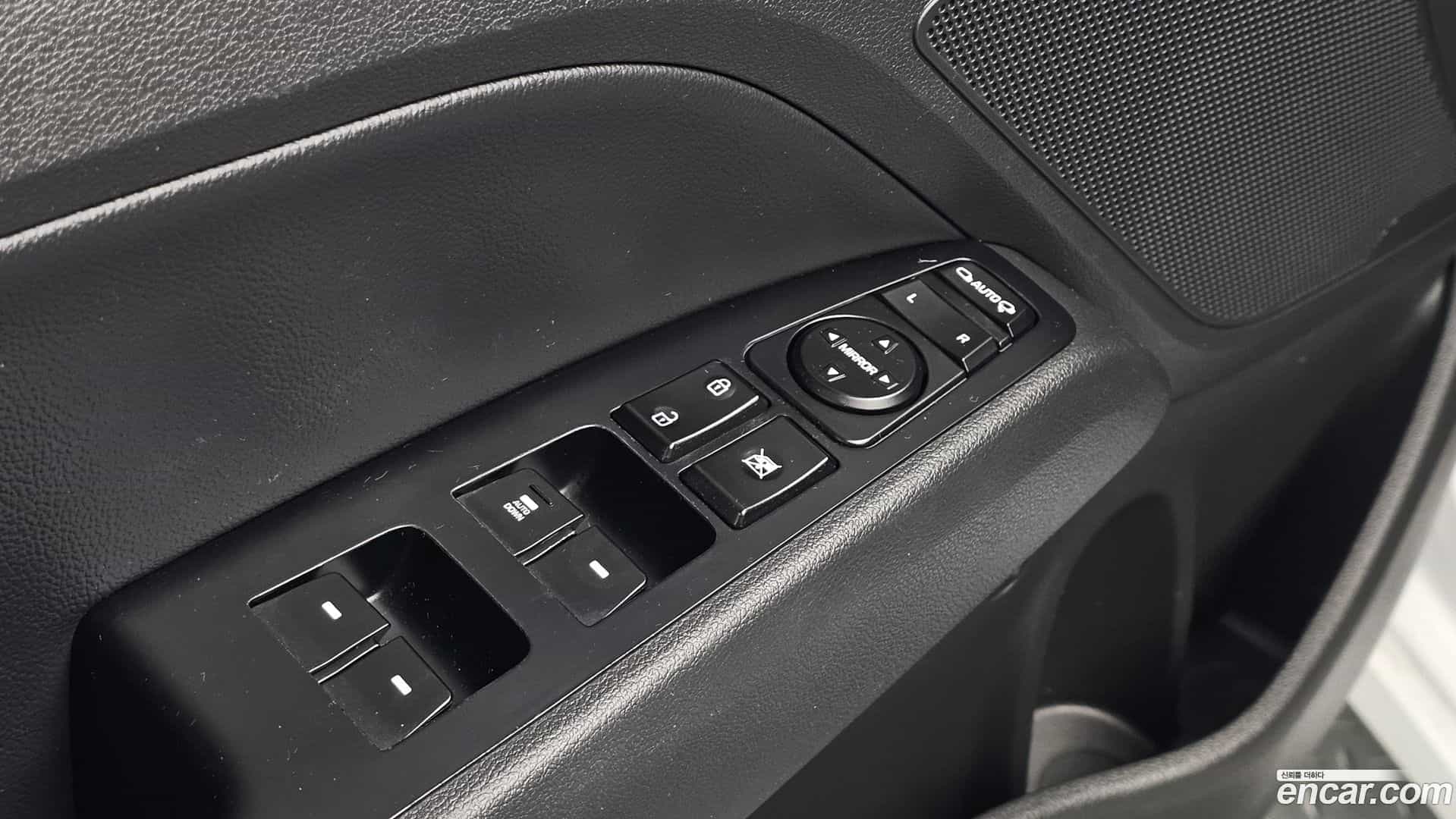 AVANTE Hyundai 2020.2-OPTION-022