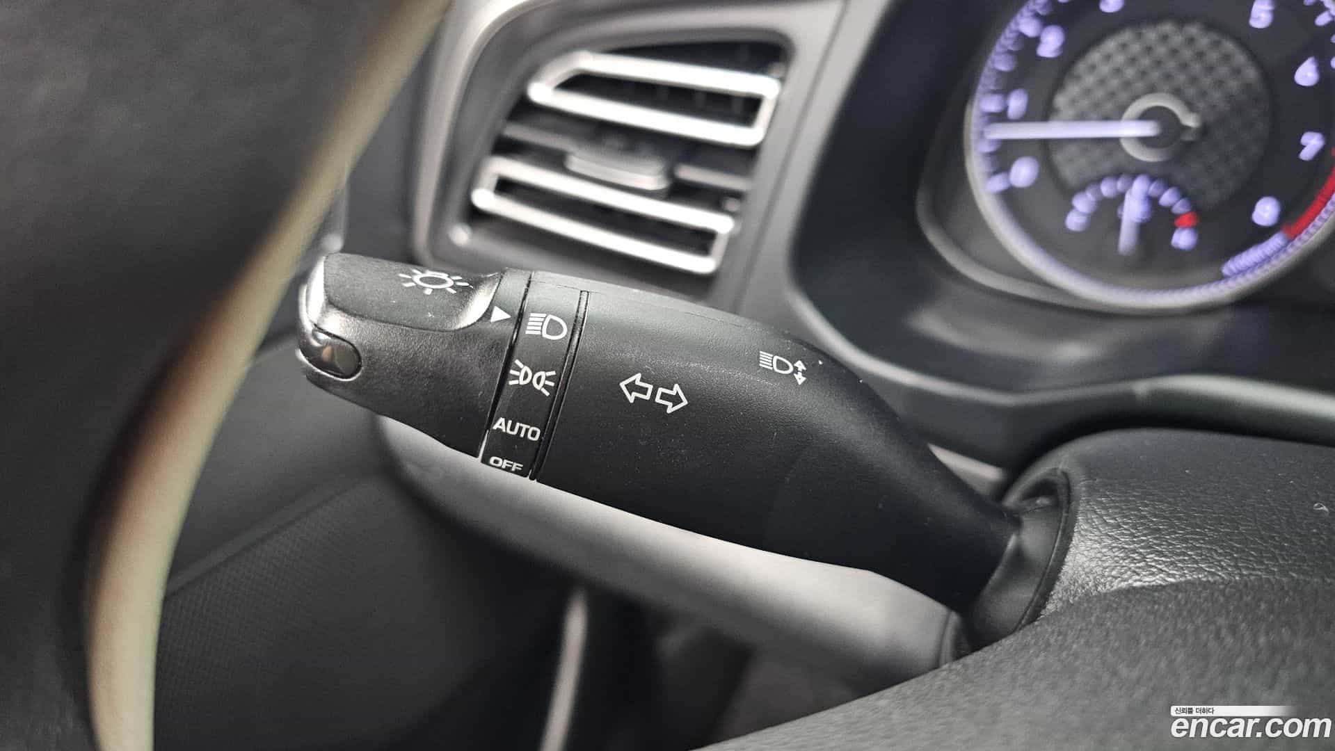 AVANTE Hyundai 2020.2-OPTION-043