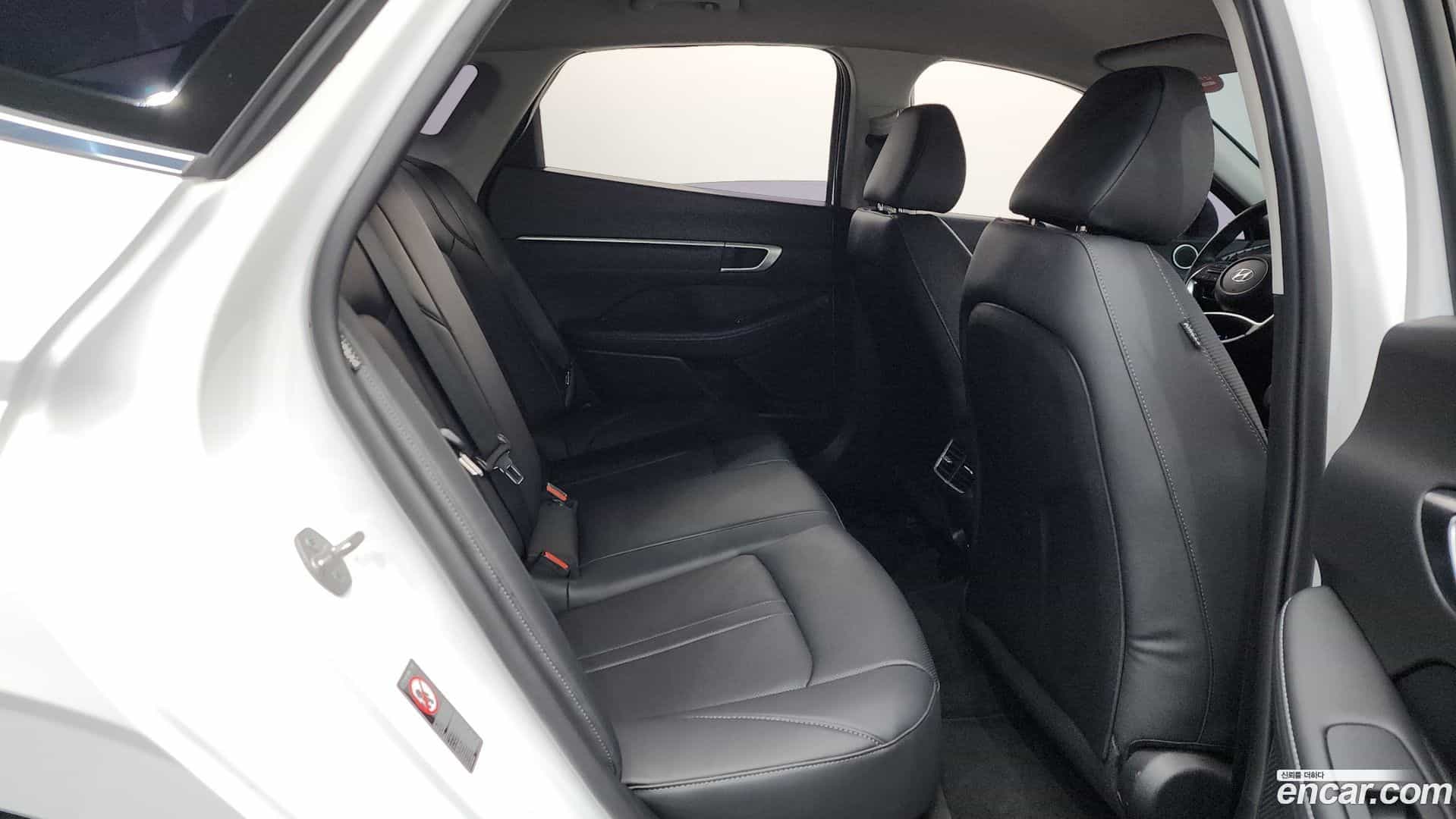 Sonata Hyundai 2023.1-OPTION-015