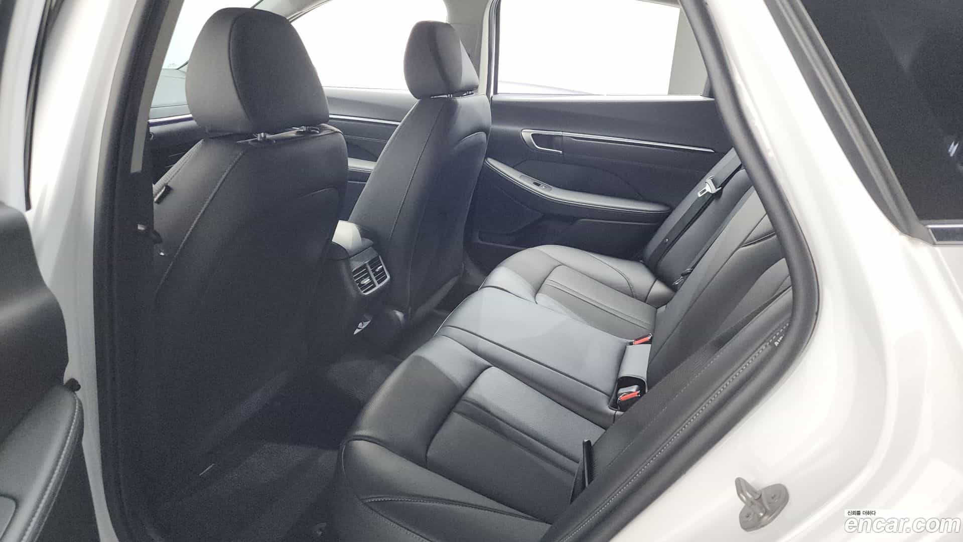 Sonata Hyundai 2023.1-OPTION-023