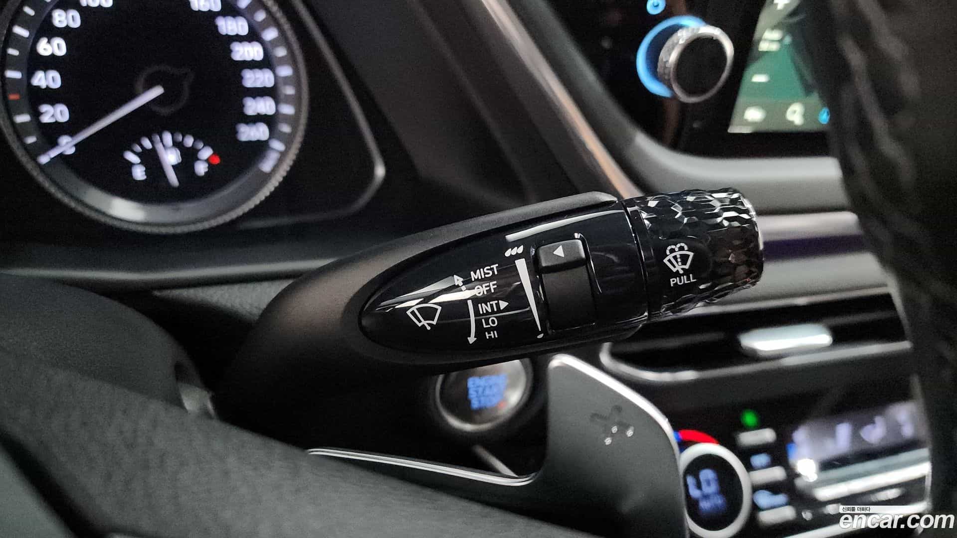 Sonata Hyundai 2023.1-OPTION-040