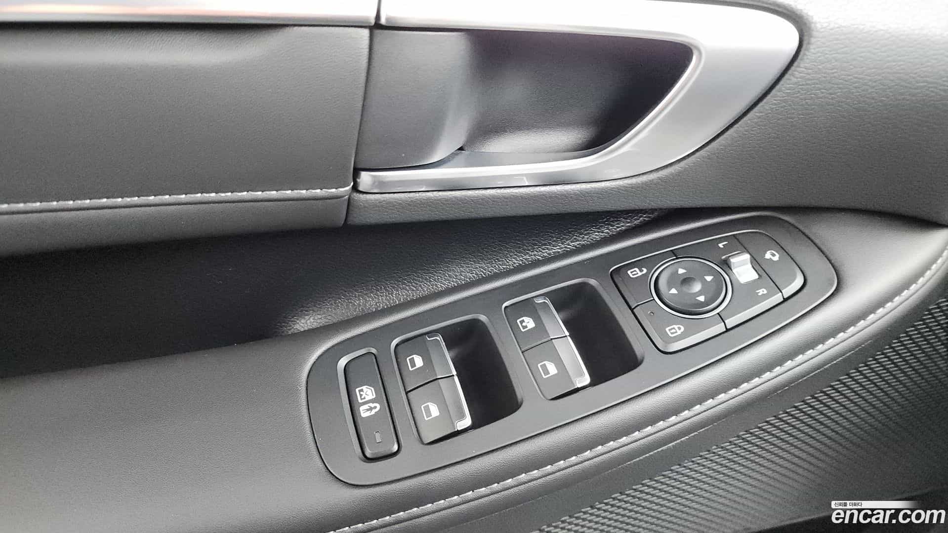 Sonata Hyundai 2023.1-OPTION-041