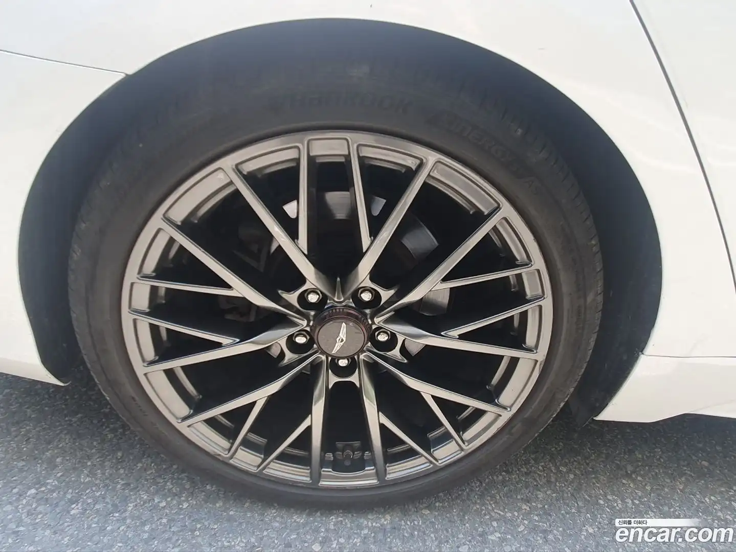 Genesis Hyundai 2014.4-OUTER-005