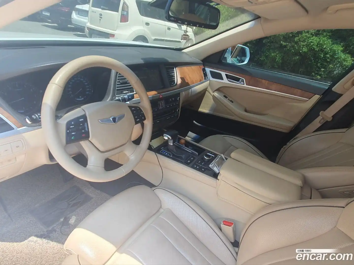 Genesis Hyundai 2014.4-INNER-010