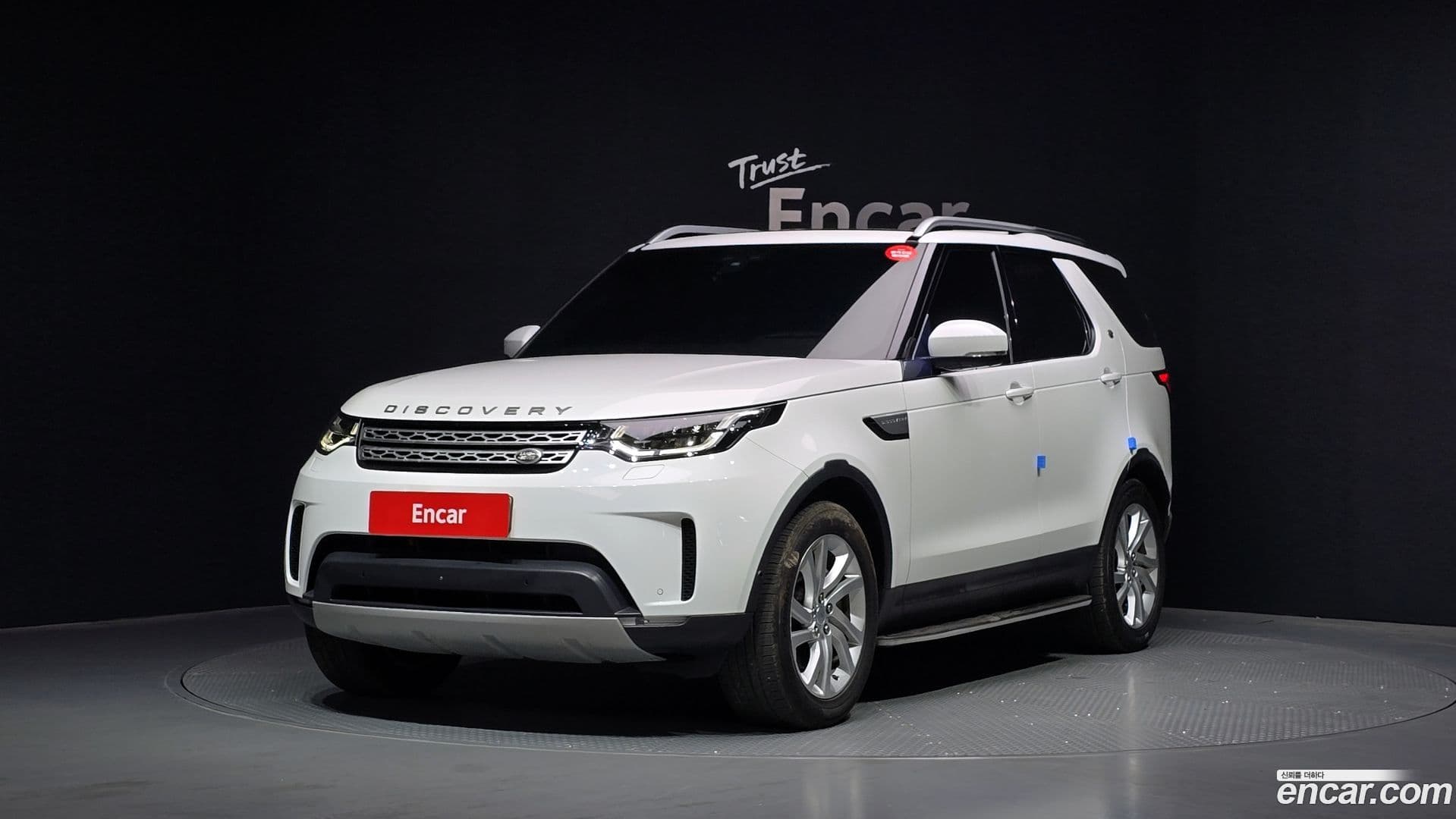 Main__Slider__Photo:Discovery Land Rover 2020.11-0