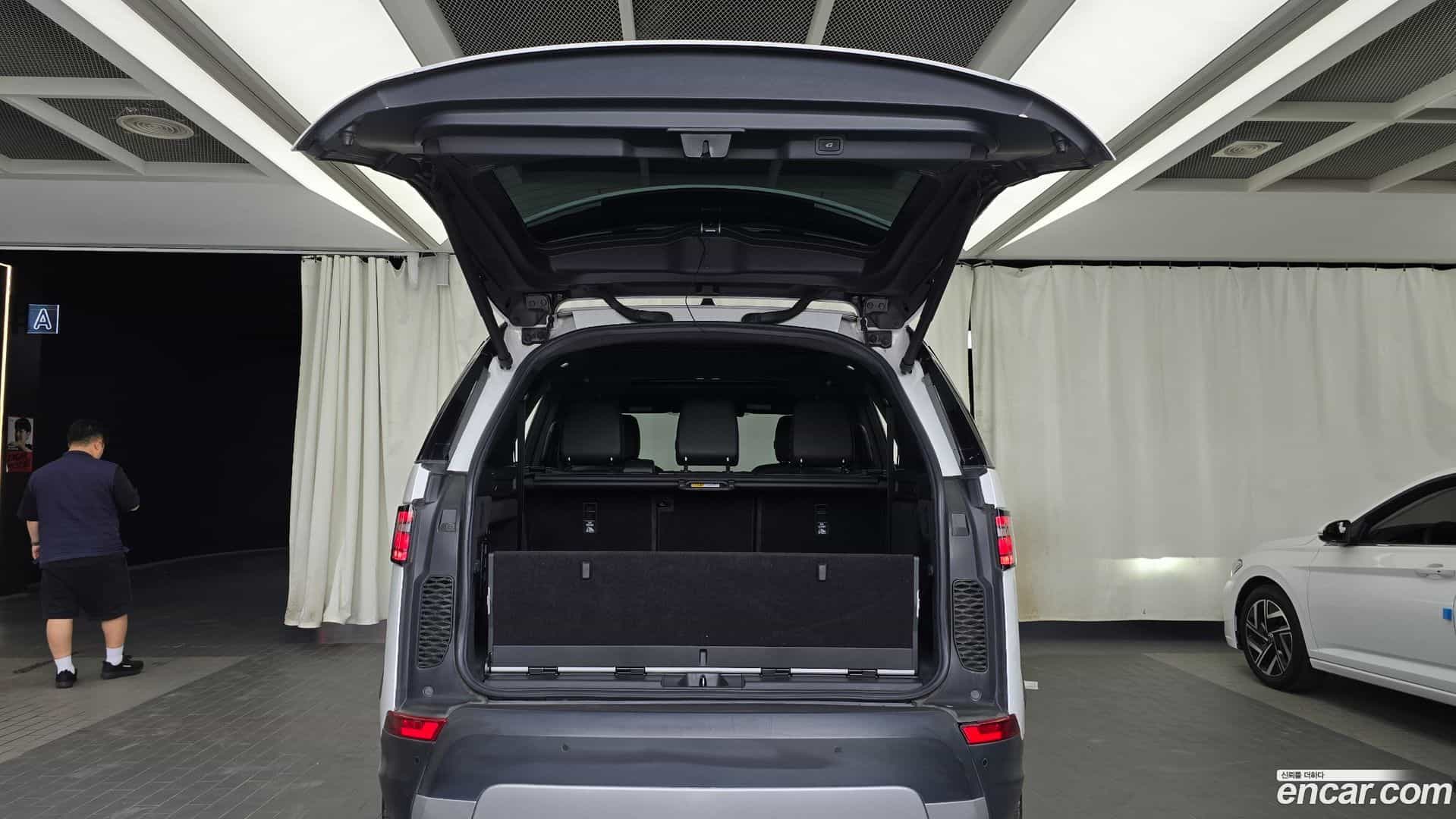 Discovery Land Rover 2020.11-OPTION-024