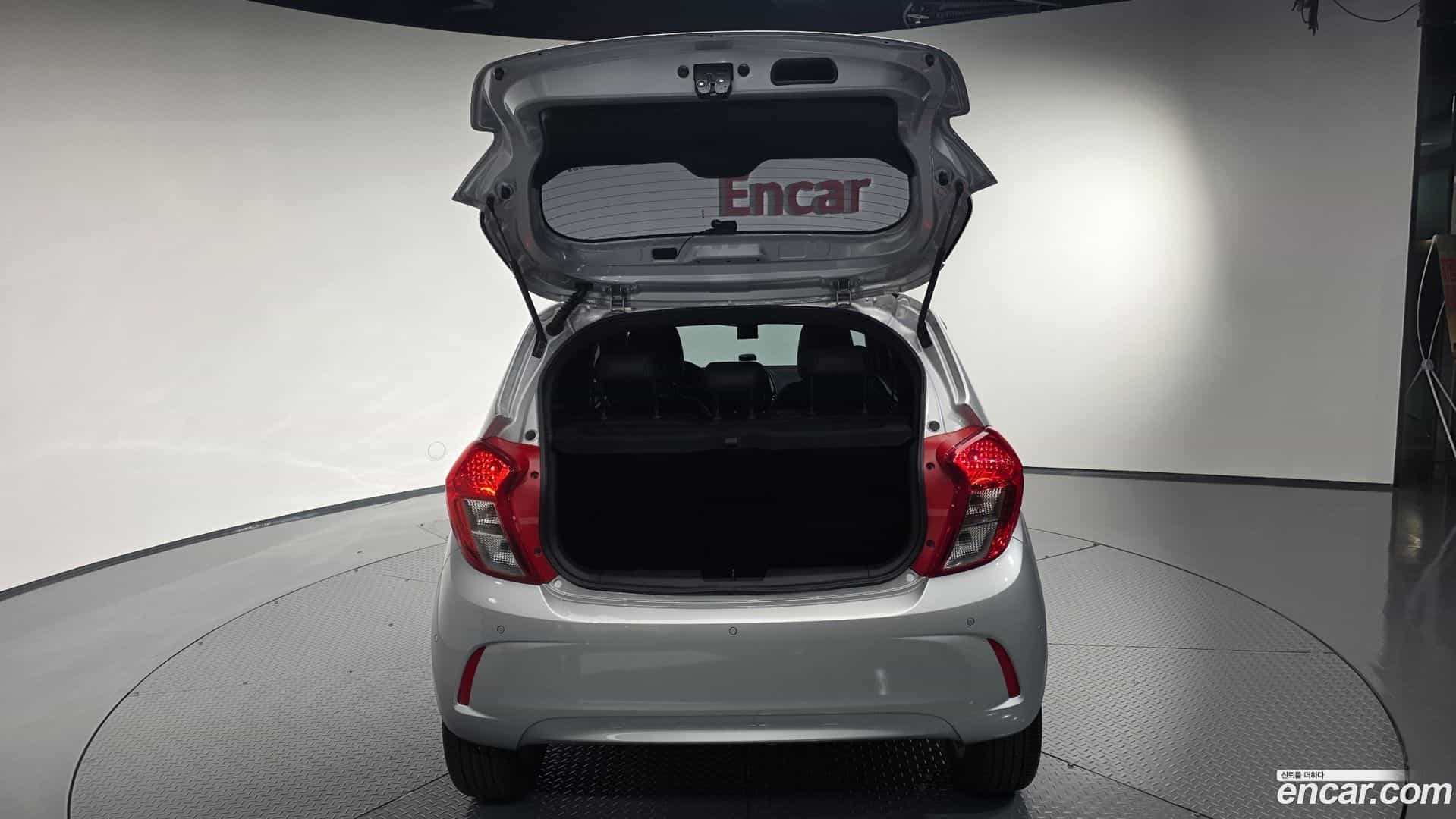 Spark Chevrolet 2022.4-OPTION-046