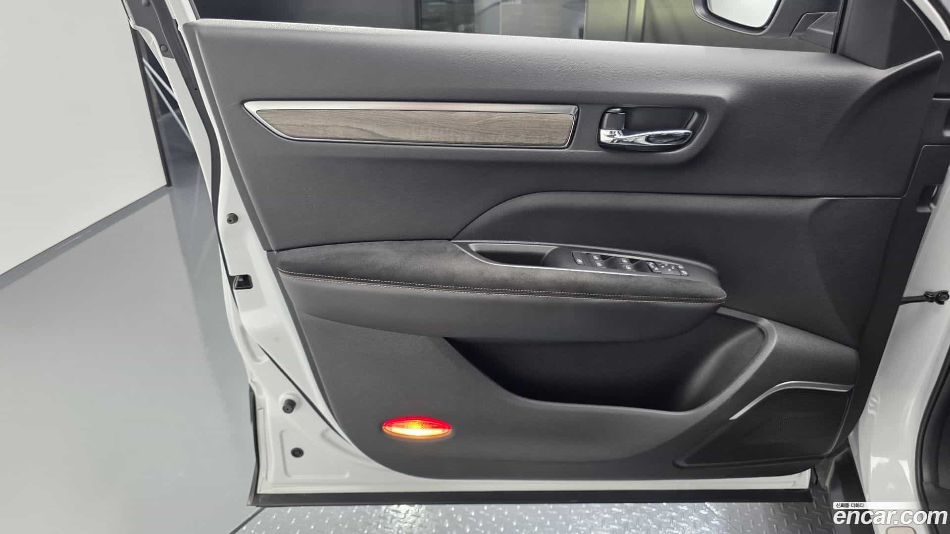 QM6 Renault Korea 2023.2-INNER-034